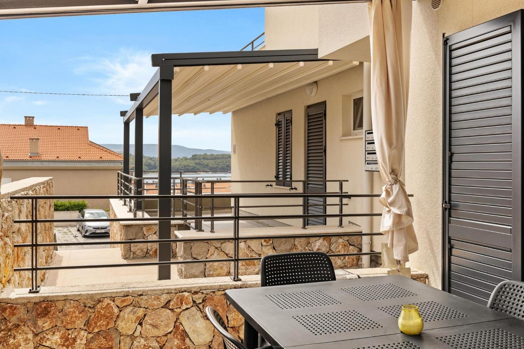 Appartamento Crepsa Paradise With Jacuzzi - Couple Getaway *