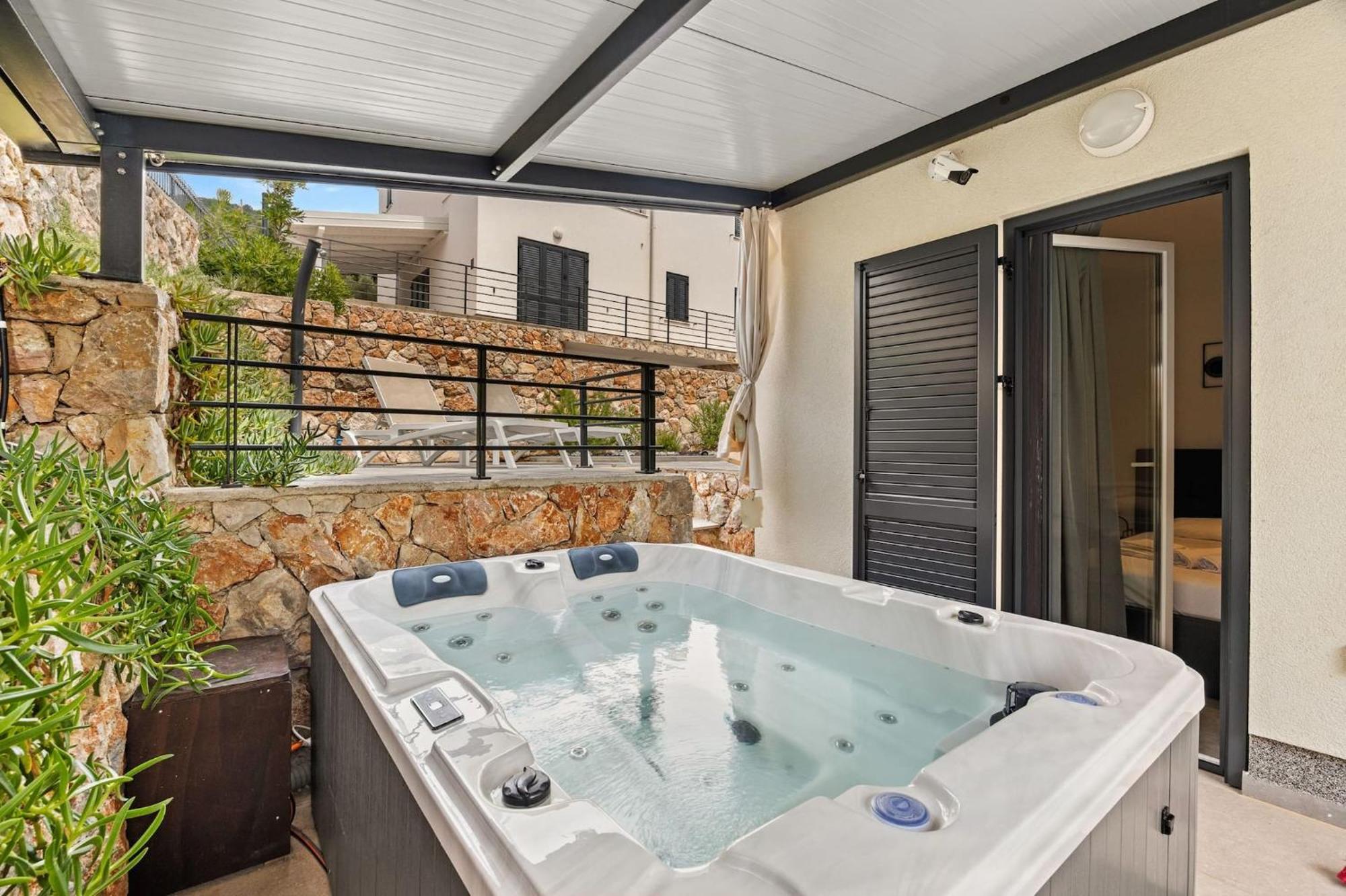 Crepsa Paradise With Jacuzzi - Couple Getaway Appartamento